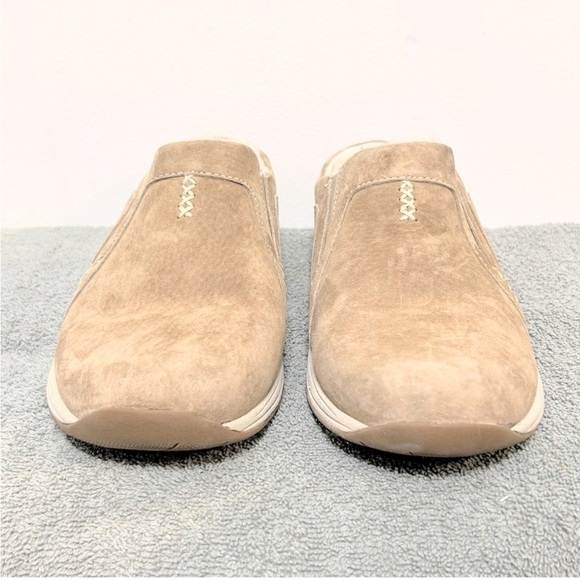 Clark’s Leather Suede Real Lamb Fur Shearling Clog Mules Size 12M - Picture 3 of 4